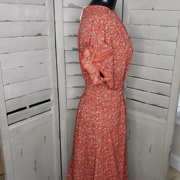 Max Studio Short Sleeve Floral Crepe Midi Dress - Picture 5 of 16